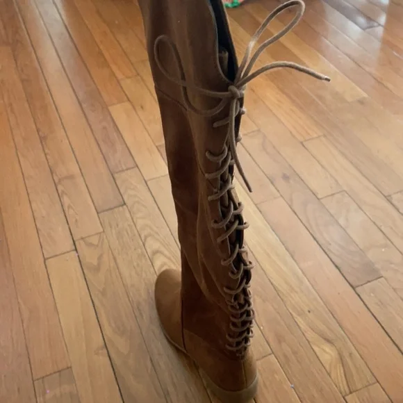 Cognac color knee high boots - Picture 2 of 4